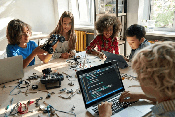 Students learning STEM with RoboCoders at school